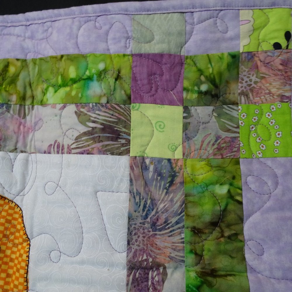Hand Crafted Cat Lap Quilt Stunning 40" x 39" - Picture 6 of 16